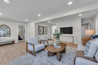 Welcome home to this fully remodeled gem in Keego Harbor with - photo 9