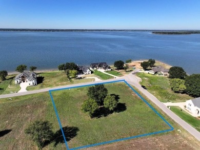 Lake Lot For Sale in Mabank, Texas