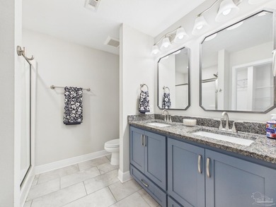 Like new and well maintained home with a single owner in a quiet - photo 12