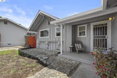 Welcome to this beautifully updated detached contemporary home - photo 3
