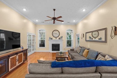 BEST VALUE IN HILLSBOROUGH - CUL-DE-SAC LOCATION + PRIVATE - photo 14