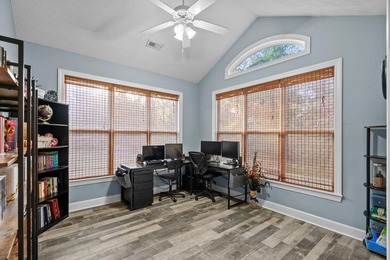 BEST VALUE IN HILLSBOROUGH - CUL-DE-SAC LOCATION + PRIVATE - photo 20