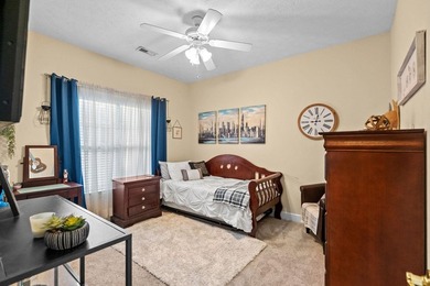 BEST VALUE IN HILLSBOROUGH - CUL-DE-SAC LOCATION + PRIVATE - photo 28