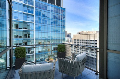 OCCASION RARE. Ce penthouse de 4 chambres, entierement renove - photo 10