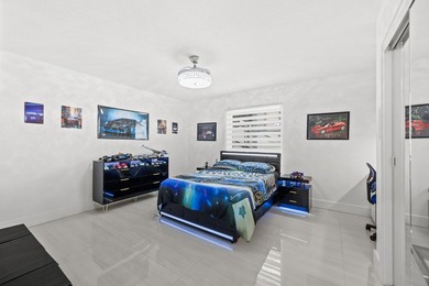Welcome to this single-story residence in the desirable Lake - photo 32
