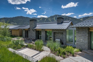 Introducing an extraordinary, newly-completed private estate - photo 33