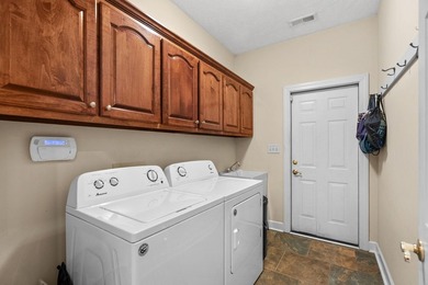 BEST VALUE IN HILLSBOROUGH - CUL-DE-SAC LOCATION + PRIVATE - photo 35
