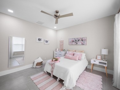 Welcome to your dream home! Discover the perfect blend of luxury - photo 9