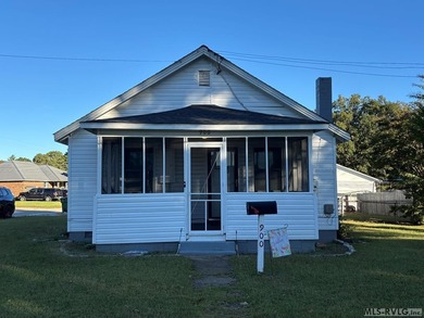 Roanoke Rapids Lake Home For Sale in Roanoke Rapids North Carolina