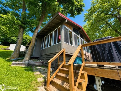 Escape to the lake and start making memories in this charming - photo 5