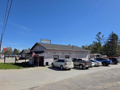 Offered for sale: ''Ellie's 12 Tables,'' an owner-operated diner - photo 5
