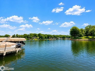 Escape to the lake and start making memories in this charming - photo 7