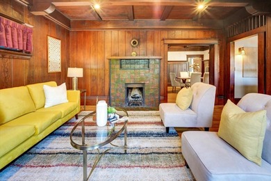Nestled in a desirable Oakland neighborhood near Piedmont Avenue - photo 2
