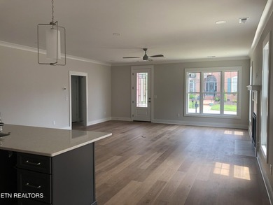 The living is easy in this lovely residence in a gated community - photo 3