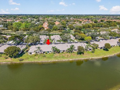 Welcome to one of the most desirable lakefront villas in Whisper - photo 5