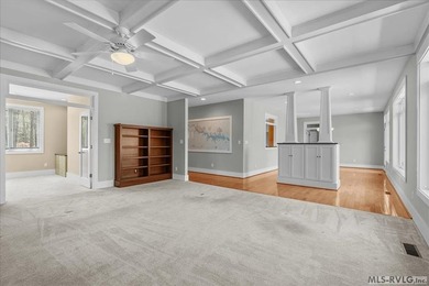 Imagine this: a luxury estate on three Lake Gaston waterfront - photo 8