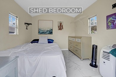 All the room you will ever need ! This immaculate CONCRETE BLOCK - photo 10