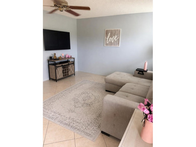 Welcome to this one-bedroom, one-and-a-half-bath condominium - photo 2