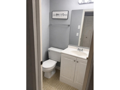 Welcome to this one-bedroom, one-and-a-half-bath condominium - photo 4