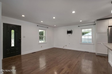 This one comes with the washer, dryer, dishwasher, refrigerator - photo 9