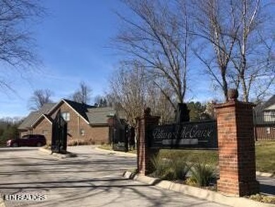 Ideal building homesite in Oak Ridge's upscale Rivers Run gated - photo 2