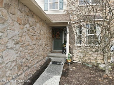 Available after May 1st, this exceptional Toll Brothers townhome - photo 7