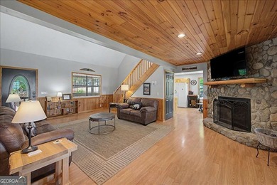 This spectacular North Georgia mountain retreat has been - photo 9