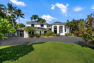 Set on a sprawling one-acre parcel at the end of a cul-de-sac - photo 2
