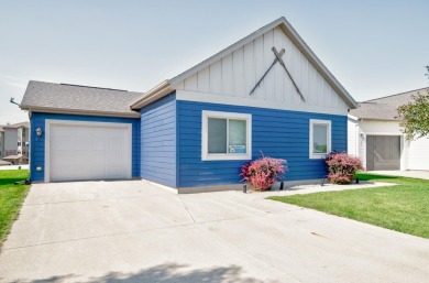 Lake Home For Sale in Arnolds Park, Iowa