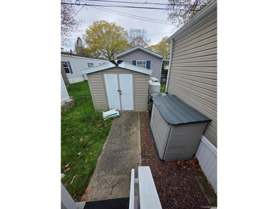 Charming Move-In Ready Home in the Heart of the East End - photo 15