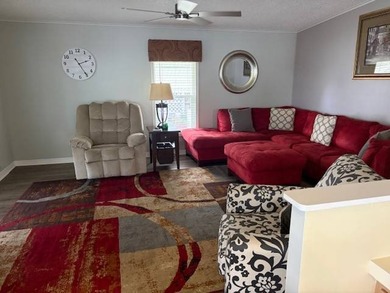 Move right into this beautifully updated 2-bedroom, 2-bath - photo 7