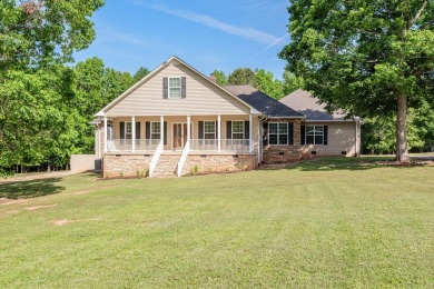 Lake Home For Sale in Lincolnton, Georgia