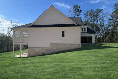 Welcome to this custom-built Modern Farmhouse, perfectly - photo 8