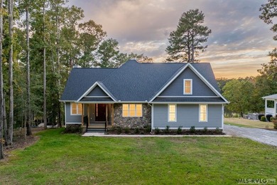 Lake Home For Sale in Warrenton, North Carolina