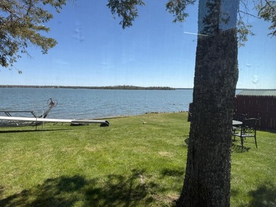 TURN KEY GRAND LAKE WATERFRONT!!! 102' On highly desirable area - photo 1