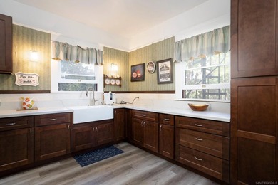 Exquisite 1912 Historic Craftsman estate in the heart of Bankers - photo 15