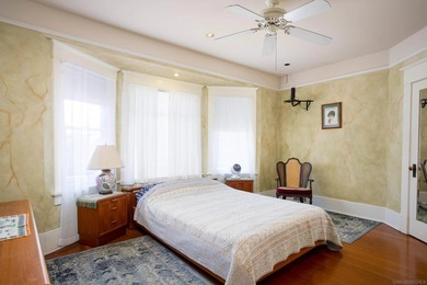 Exquisite 1912 Historic Craftsman estate in the heart of Bankers - photo 22