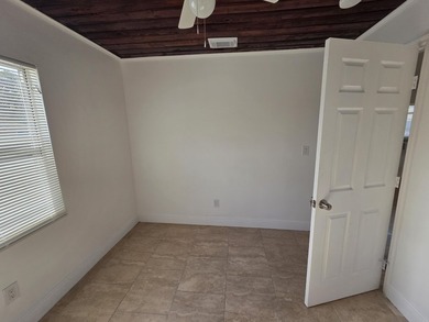 WELCOME TO A GREAT SINGLE FAMILY HOME WITH 2 BEDROOMS AND 1 BATH - photo 27