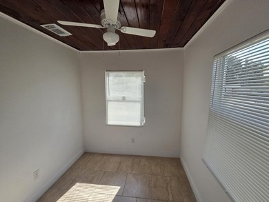WELCOME TO A GREAT SINGLE FAMILY HOME WITH 2 BEDROOMS AND 1 BATH - photo 28
