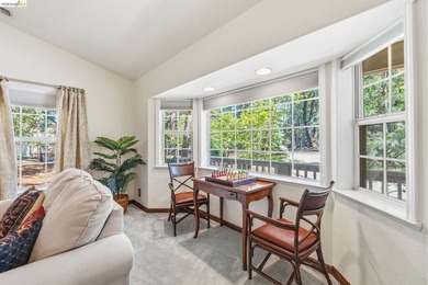 Experience the beauty of foothill living in this elegant home - photo 9