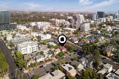Exquisite 1912 Historic Craftsman estate in the heart of Bankers - photo 36