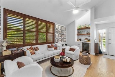 Welcome to the finest updated townhome in Wellesley at Lake - photo 1