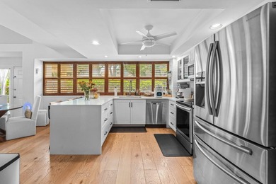 Welcome to the finest updated townhome in Wellesley at Lake - photo 4