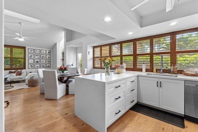 Welcome to the finest updated townhome in Wellesley at Lake - photo 5