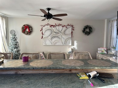 Beautifully maintained multifamily home in the Throggs Neck area - photo 6
