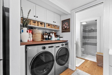 Welcome to the finest updated townhome in Wellesley at Lake - photo 6