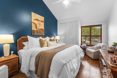 Welcome to the finest updated townhome in Wellesley at Lake - photo 7