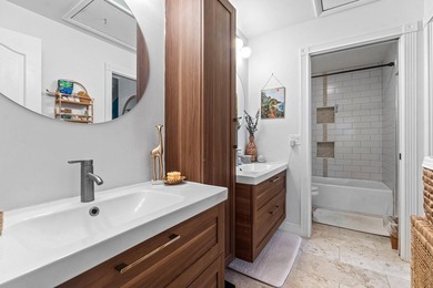 Welcome to the finest updated townhome in Wellesley at Lake - photo 9