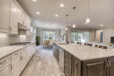 Outstanding New Price! This unique and highly sought-after - photo 8
