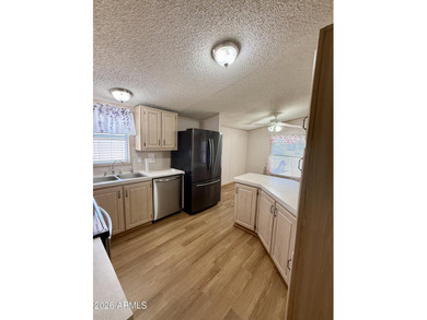 **ALL AGES with LOW lot rent** Welcome Home! Spacious corner-lot - photo 10